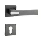 TITÁN Kilincsgarnitúra Oszt. Cly.-Fekete Cameo