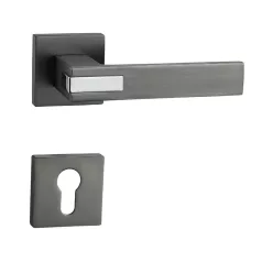 TITÁN Kilincsgarnitúra Oszt. Cly.-Fekete Cameo