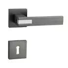 TITÁN Kilincsgarnitúra Oszt. Kly.-Fekete Cameo