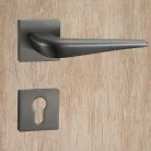 TITÁN Kilincsgarnitúra Oszt. Cly.-Fekete Leola