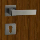 TITÁN Kilincsgarnitúra Oszt. Cly.-Fekete Terra