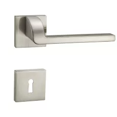 Kilincsgarnitúra Oszt. Kly.Szatén-Nikkel Pietra