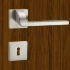 Kilincsgarnitúra Oszt. Kly.Szatén-Nikkel Pietra