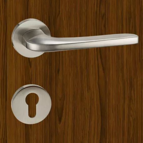 Kilincsgarnitúra Oszt. Cly.Szatén-Nikkel Alisia