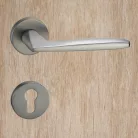 TITÁN Kilincsgarnitúra Oszt. Cly.-Fekete Flavia