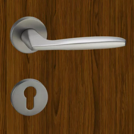 TITÁN Kilincsgarnitúra Oszt. Cly.-Fekete Flavia