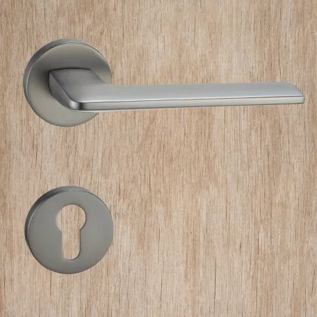 TITÁN Kilincsgarnitúra Oszt. Cly.-Fekete Lunetta