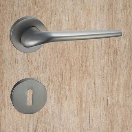 TITÁN Kilincsgarnitúra Oszt. Kly.-Fekete Ysabel