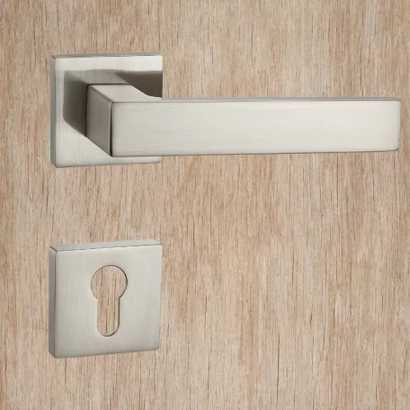 Kilincsgarnitúra Oszt. Cly.Szatén-Nikkel Byanca