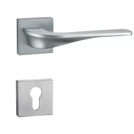 Kilincsgarnitúra Oszt. Cly. Szatén-Króm Calinda