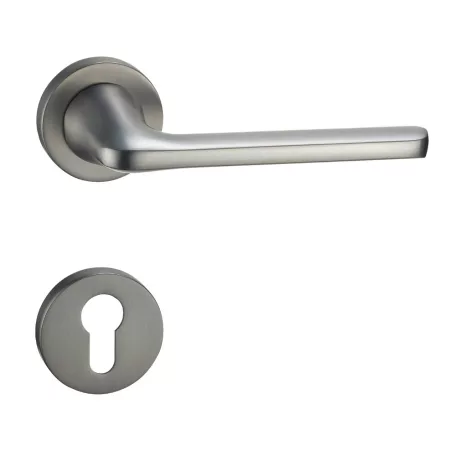 TITÁN Kilincsgarnitúra Oszt. Cly.-Fekete Melita