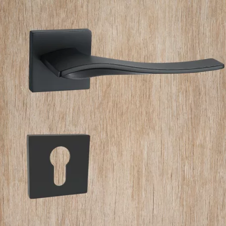 Kilincsgarnitúra Oszt. Cly. Matt-Fekete Giana