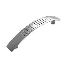 Bútorfogantyú Íves Pettyes 96 mm Mattkróm Ak2329B