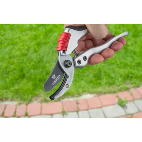 VERTO Metszőolló 195 mm Alu. Rávágó M:18 mm