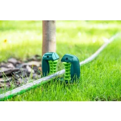 VERTO Görgős Tömlővezető Nyitott Földbe Szúrha