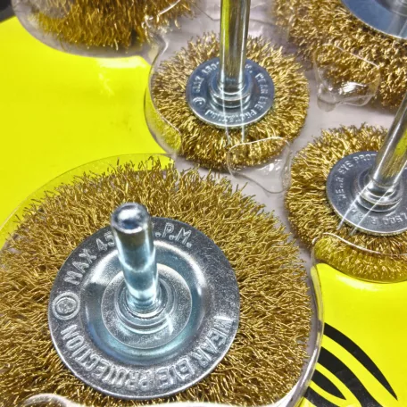 Csapos Drótkefe Klt. Rézszálas 6 db 