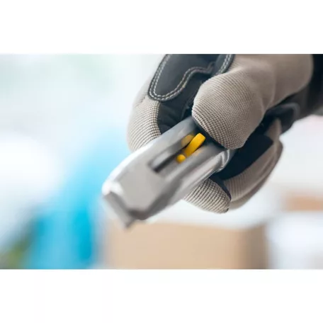 STANLEY Pvc Kés Fémh.18 mm Törd. Interl.* 1-10-018