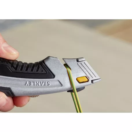 STANLEY Trapézp.Kés Fém. Visszatolható* 0-10-788