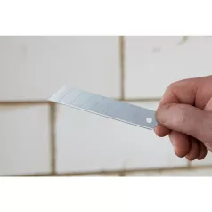 STANLEY Tördelhető Penge 18 mm 100 db. 1-11-301