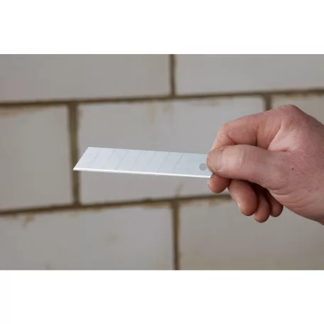 STANLEY Tördelhető Penge 18 mm Fatm.50 db** 3-11-718