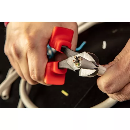 NEO TOOLS Oldalcsípőfogó 180mm Szigetelt1000V Crv