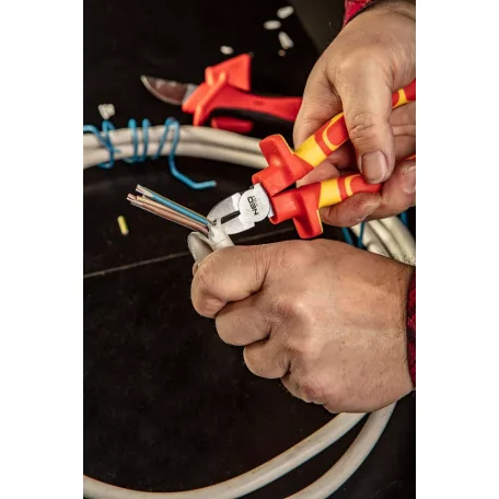 NEO TOOLS Oldalcsípőfogó 160mm Szigetelt1000V