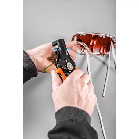 NEO TOOLS Kábelcsupaszitó 170mm Automata 1-3,2mm2