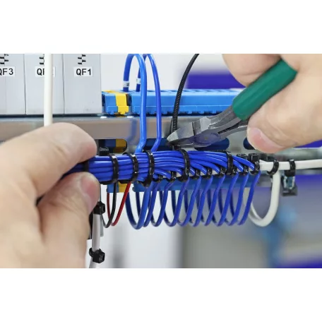 NEO TOOLS Kábelkötegelő Extrem 4,8*450 Fekete 50 db 