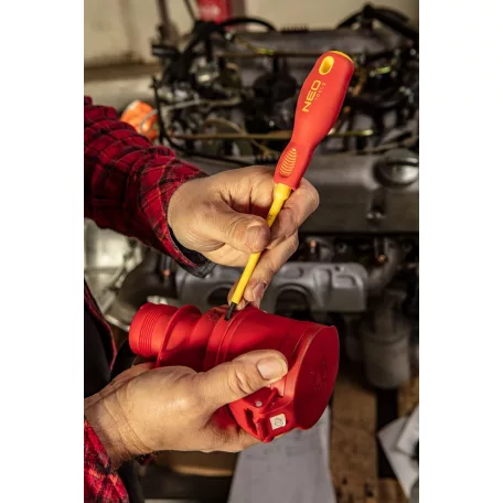 NEO TOOLS Csavarhúzó 2,5*75mm Szigetelt 1000V