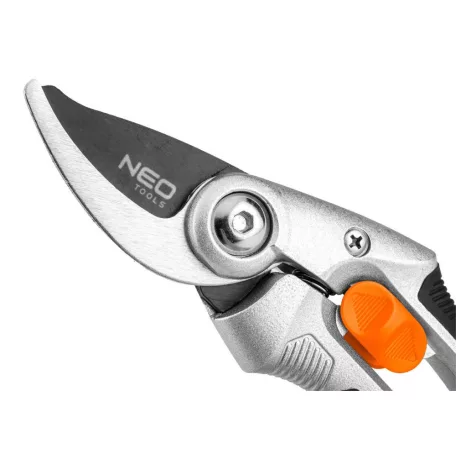 NEO TOOLS Metszőolló 210 mm M:20 mm Alu. Tpr