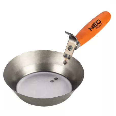 NEO TOOLS Kőműves Serpenyő 170mm Fa Markolattal