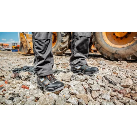 NEO TOOLS Munkacipő Bőr Méret: 41 Ce