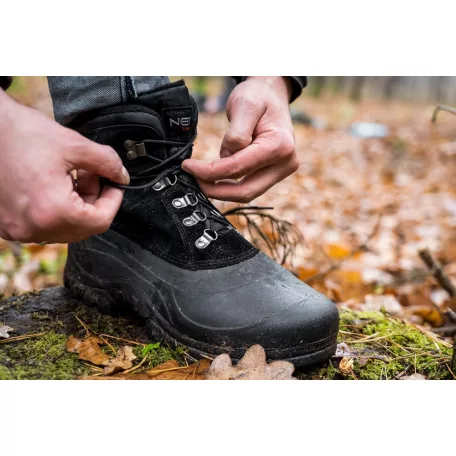 NEO TOOLS Hóbakancs Méret:42 Ce