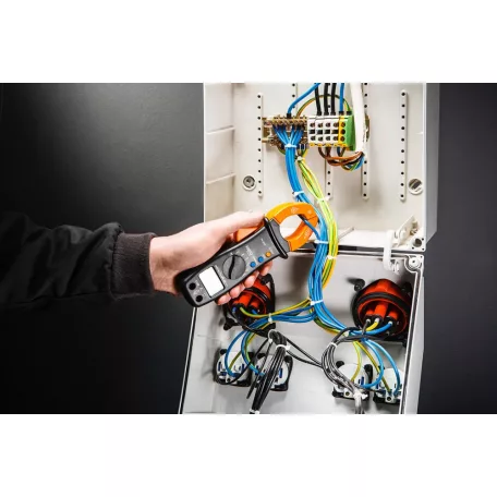 NEO TOOLS Multiméter Digitális Kéziszlcd 3*Aaa+Tok