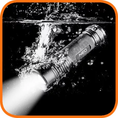 NEO TOOLS Elemlámpa 200Lum Vízálló Alu. Led 3Aaa